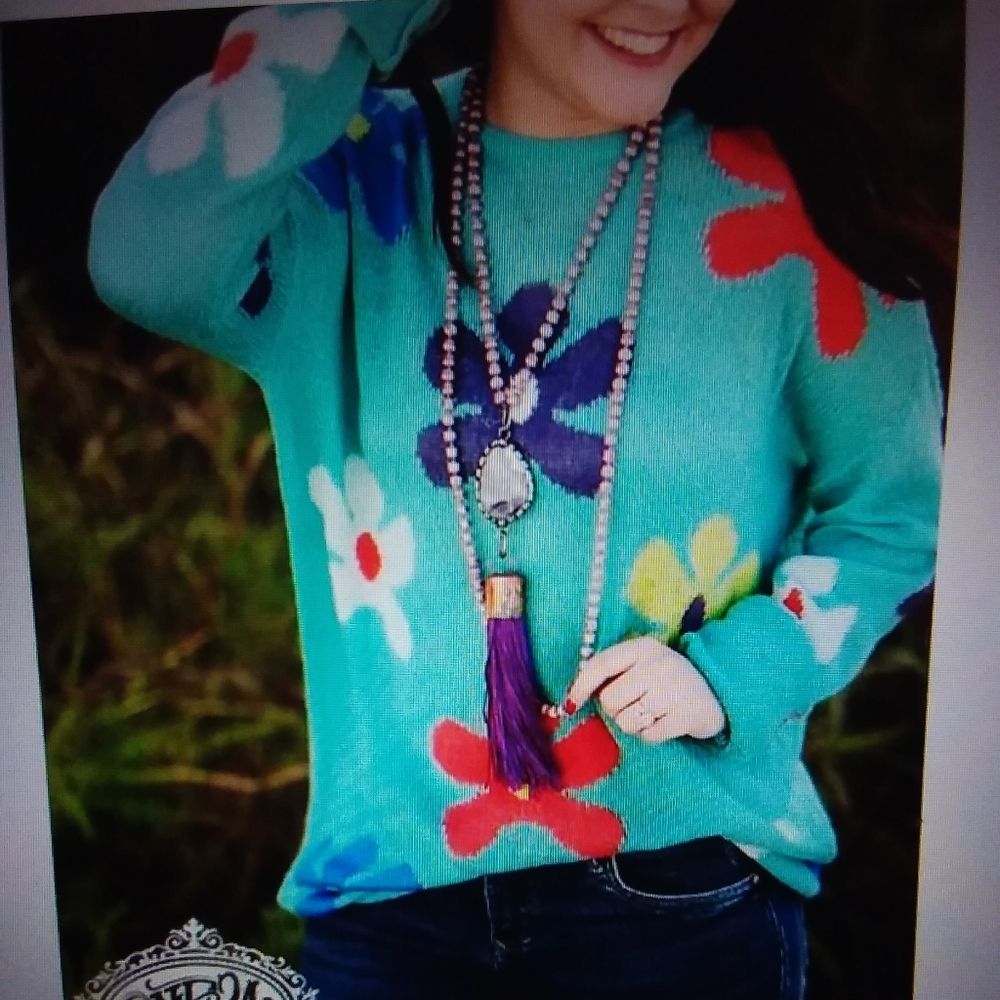 New with tag  groovy flowers sweater size smallby blue buttercup